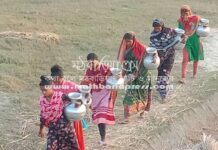 তীব্র খাবার পানির সংকটে ভুগছে কয়রাবাসী